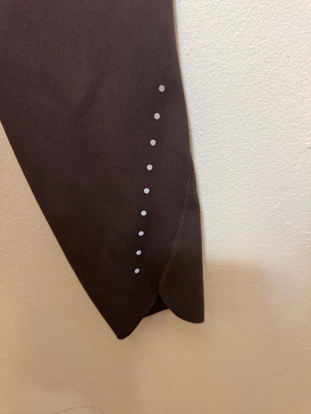 Danskin Brown High Waisted Leggings with Pockets and Tulip Hem Size Medium - Picture 4 of 4